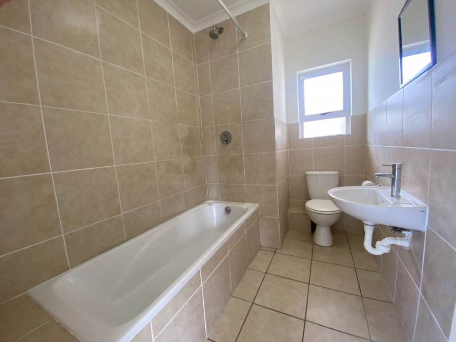 2 Bedroom Property for Sale in Muizenberg Western Cape